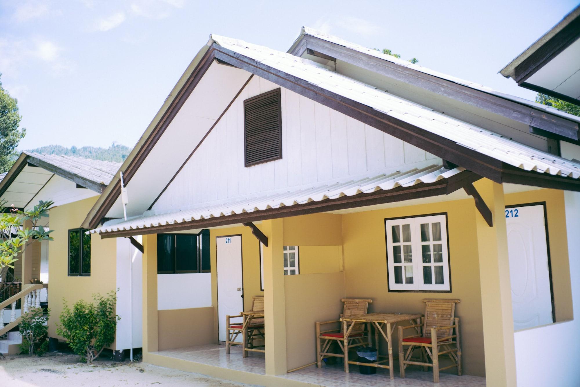 Amity Beach Resort Maret Exterior photo