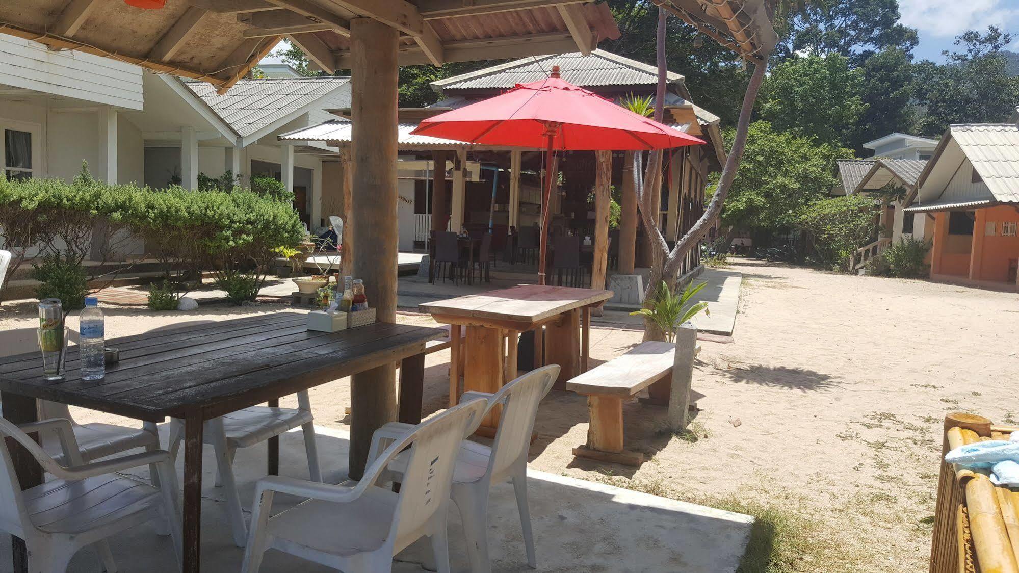 Amity Beach Resort Maret Exterior photo