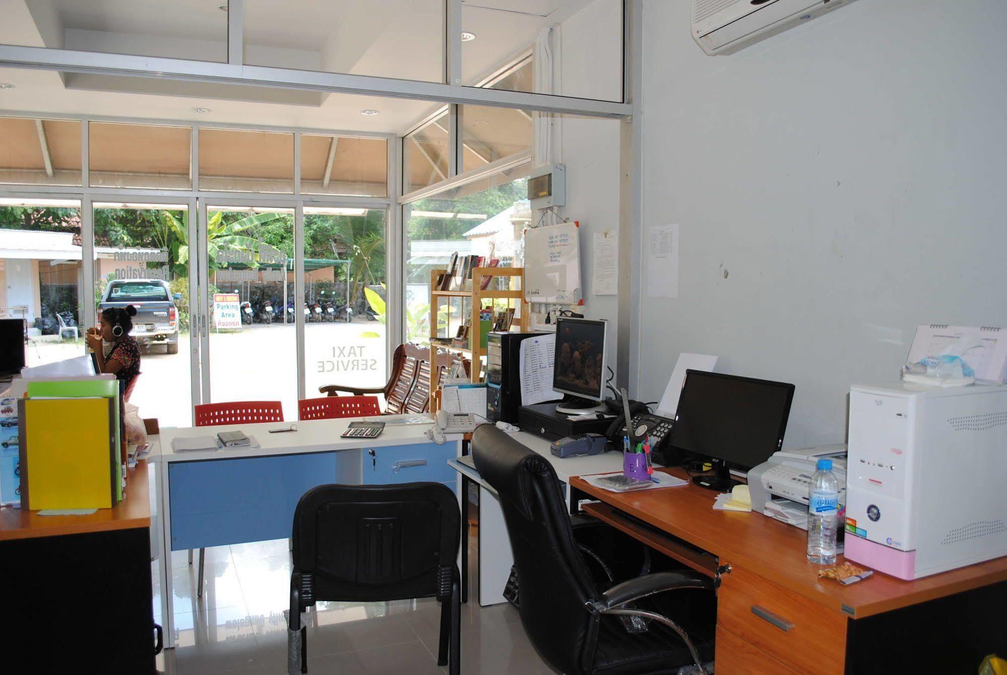 Amity Beach Resort Maret Exterior photo
