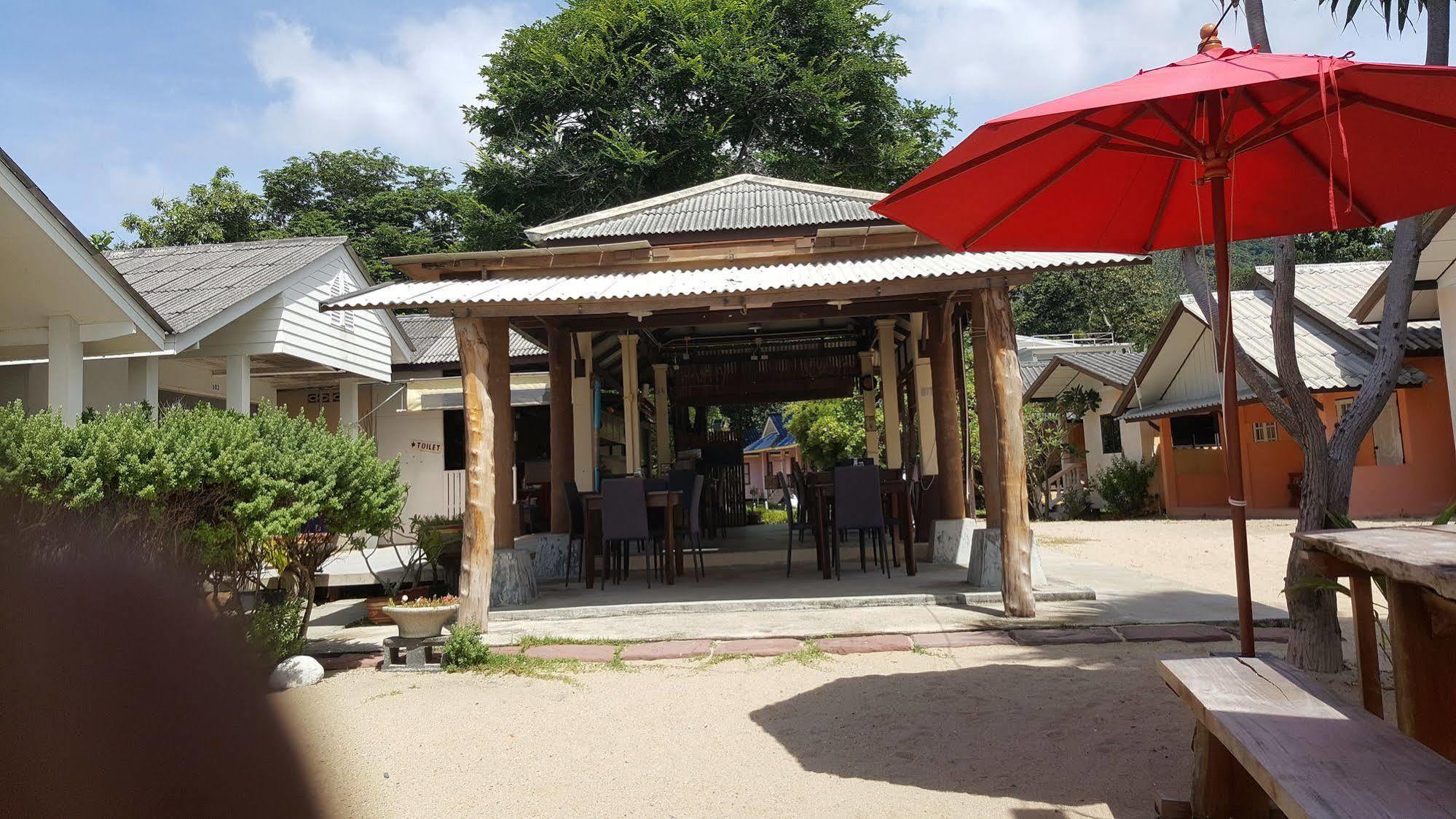 Amity Beach Resort Maret Exterior photo